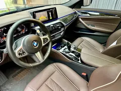 2022 BMW 5 Series 5 530Li M, чёрный — фото 5