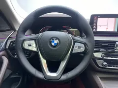 2022 BMW 5 Series 530Li Leading Luxury Package, чёрный — фото 12