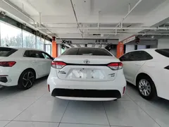 2022 Toyota Levin 185T CVT Luxury, белый — фото 2