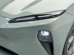2024 Nio ET5T 75kWh Touring, зелёный — фото 9