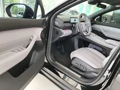 2024 Nio EC6 75kWh, чёрный — фото 12