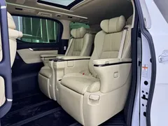 2021 Toyota Alphard Hybrid 2.5L Premium, белый — фото 5