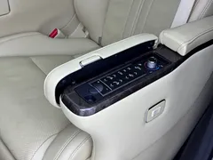 2021 Toyota Alphard Hybrid 2.5L Premium, белый — фото 10