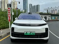 2024 Li Auto L7 Ultra, белый — фото 2