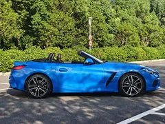 2022 BMW Z4 25i M Sport, синий — фото 4