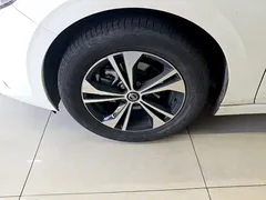 2022 Nissan Sylphy 1.6L XL CVT, белый — фото 23
