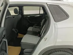 2022 Volkswagen Tayron 380TSI 4WD R-Line, белый — фото 11