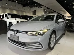 2021 Volkswagen Golf 200TSI DSG — фото 1