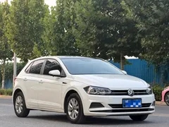 2023 Volkswagen Polo Plus 1.5L AT Colorful Tech, белый — фото 3