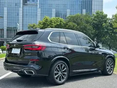 2021 BMW X5 xDrive30i M, чёрный — фото 14