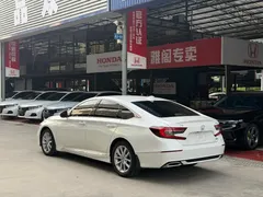 2022 Honda Accord 260TURBO Luxury, белый — фото 9