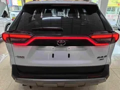 2022 Toyota RAV4 2.0L CVT 4WD Premium, белый — фото 14