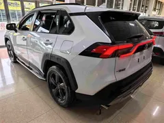 2022 Toyota RAV4 2.0L CVT 4WD Premium, белый — фото 16