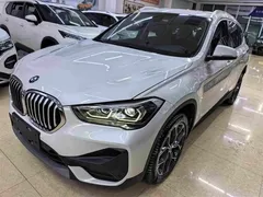 2022 BMW X1, белый — фото 1