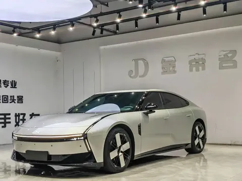 2025 Xpeng P7 702 Ultra