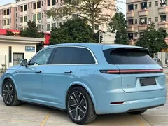 2025 Li Auto L7 Ultra, синий — фото 4