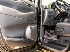 2020 Lexus LM 300h, чёрный — фото 7