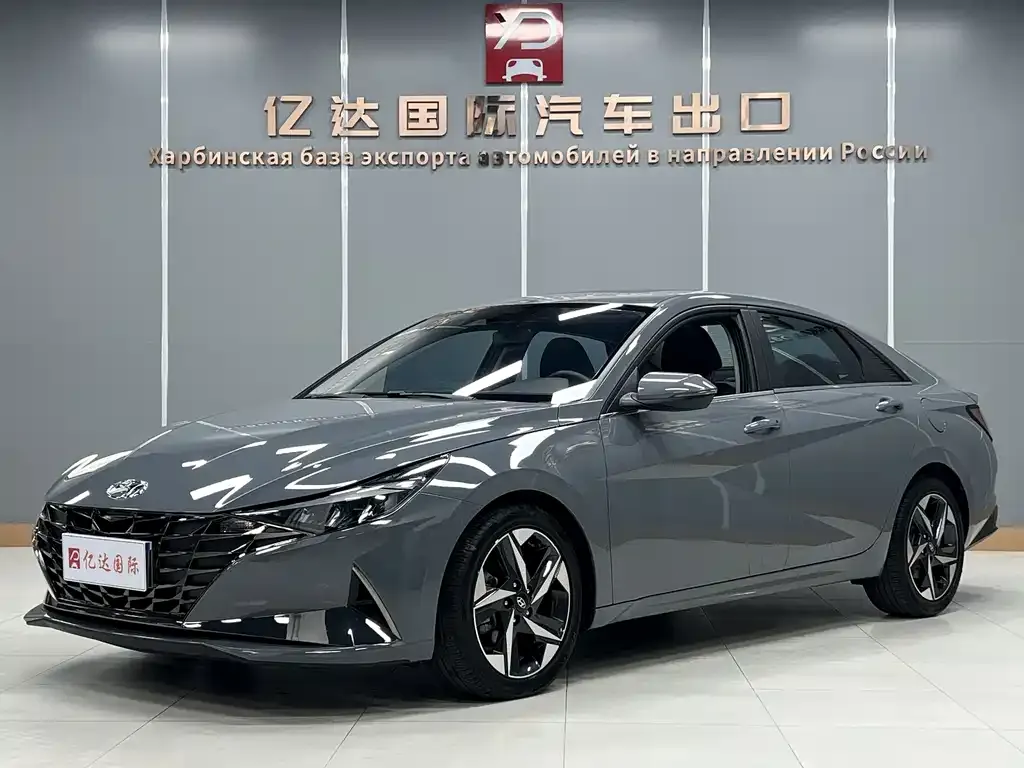 2022 Hyundai Elantra 1.5L CVT LUX Premium