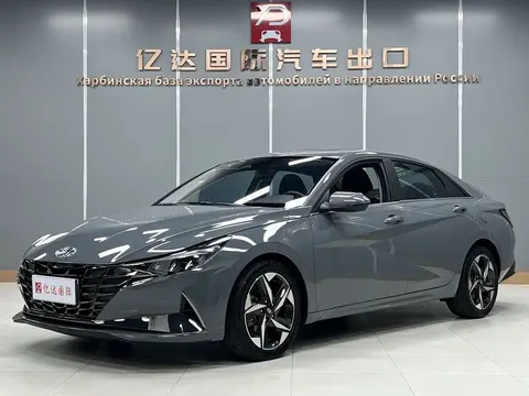 2022 Hyundai Elantra 1.5L CVT LUX Premium