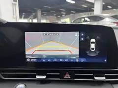 2022 Hyundai Elantra 1.5L CVT LUX Premium — фото 9