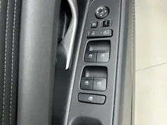2022 Hyundai Elantra 1.5L CVT LUX Premium — фото 15