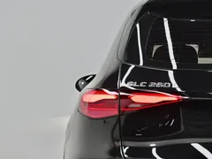 2023 Mercedes-Benz GLC 260 L 4MATIC Luxury 5-seat, чёрный — фото 35