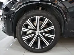 2021 Volvo XC90 B5 Luxury 5-seat, чёрный — фото 7