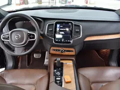 2021 Volvo XC90 B5 Luxury 5-seat, чёрный — фото 11