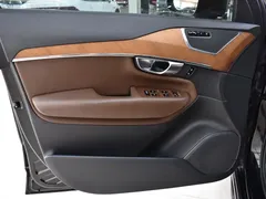 2021 Volvo XC90 B5 Luxury 5-seat, чёрный — фото 17