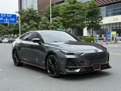 2023 Changan UNI-V 1.5T Sport — фото 3