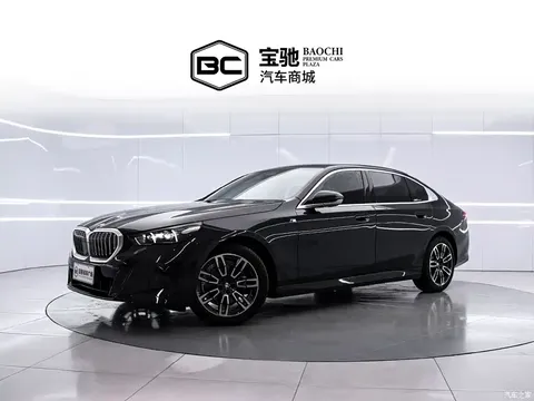 2026 BMW 5 Series 525Li M