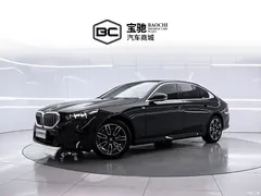2026 BMW 5 Series 525Li M, чёрный — фото 1