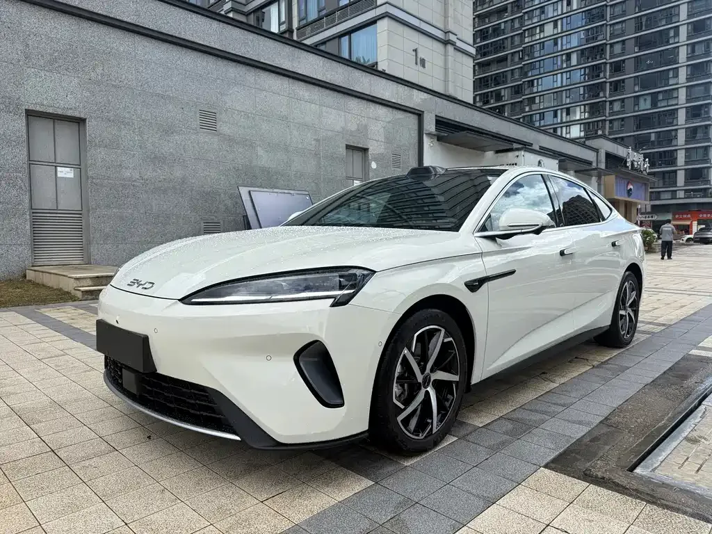 2026 BYD Seal 07 DM-i 1.5T 230km