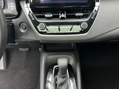 2022 Toyota Levin 185T CVT Luxury, белый — фото 15