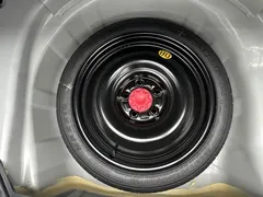 2022 Toyota Levin 185T CVT Luxury, белый — фото 18