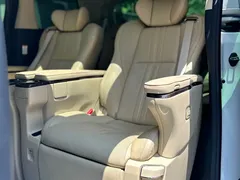 2021 Toyota Alphard Hybrid 2.5L Premium, белый — фото 11