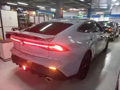 2022 Changan UNI-V 1.5T Premium — фото 7