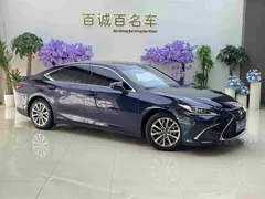 2021 Lexus ES 300h, синий — фото 3
