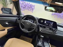 2021 Lexus ES 300h, синий — фото 14