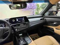 2021 Lexus ES 300h, синий — фото 15