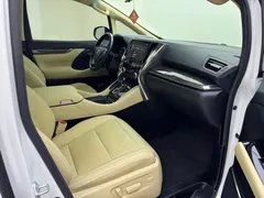 2021 Toyota Alphard Hybrid 2.5L Premium, белый — фото 11