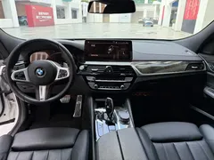 2021 BMW 6 Series GT 630i M, белый — фото 7