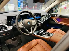 2023 BMW X7 xDrive40i, чёрный — фото 10