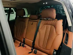 2023 BMW X7 xDrive40i, чёрный — фото 17
