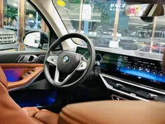 2023 BMW X7 xDrive40i, чёрный — фото 21