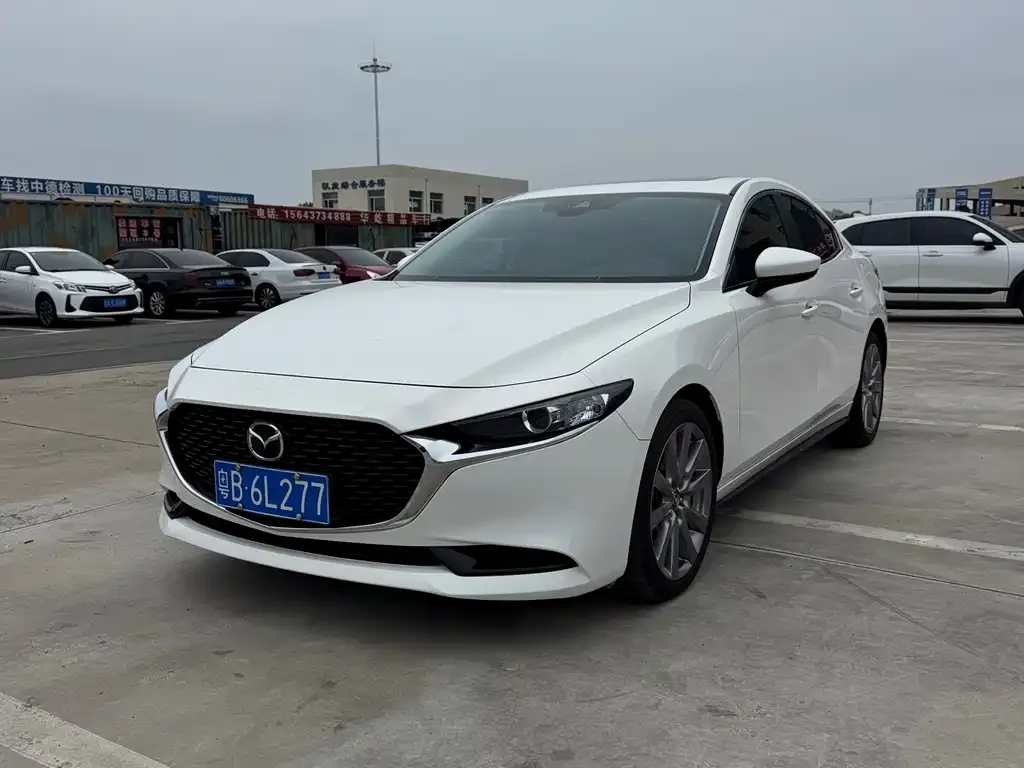 2022 Mazda 3 2.0L AT