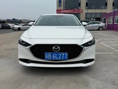 2022 Mazda 3 2.0L AT, белый — фото 2