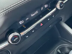 2022 Mazda 3 2.0L AT, белый — фото 9