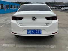2022 Mazda 3 2.0L AT, белый — фото 23