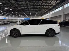 2025 Li Auto i6 2WD Standard, белый — фото 3